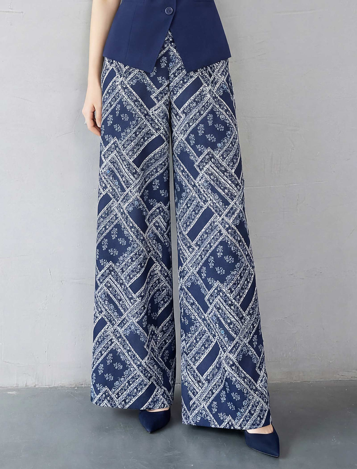 Vintage Geometric Print Wide Leg Trousers
