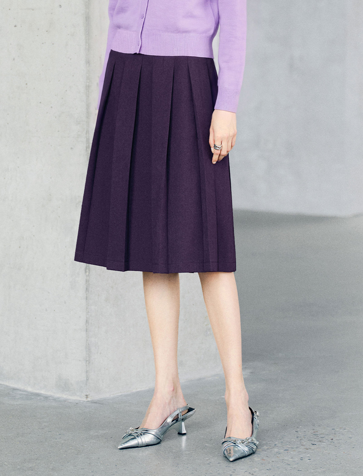 Vintage A-Line Pleated Midi Skirt
