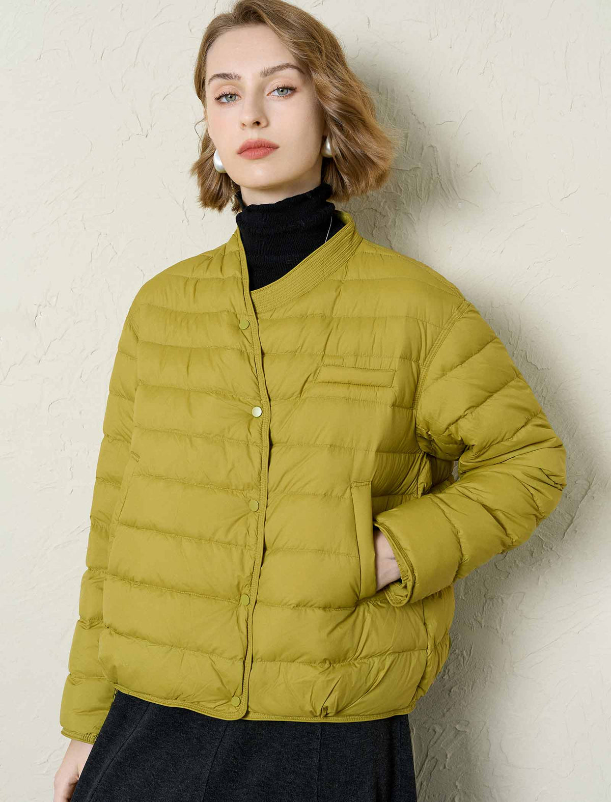 Asymmetric-Collar Cropped Down Jacket