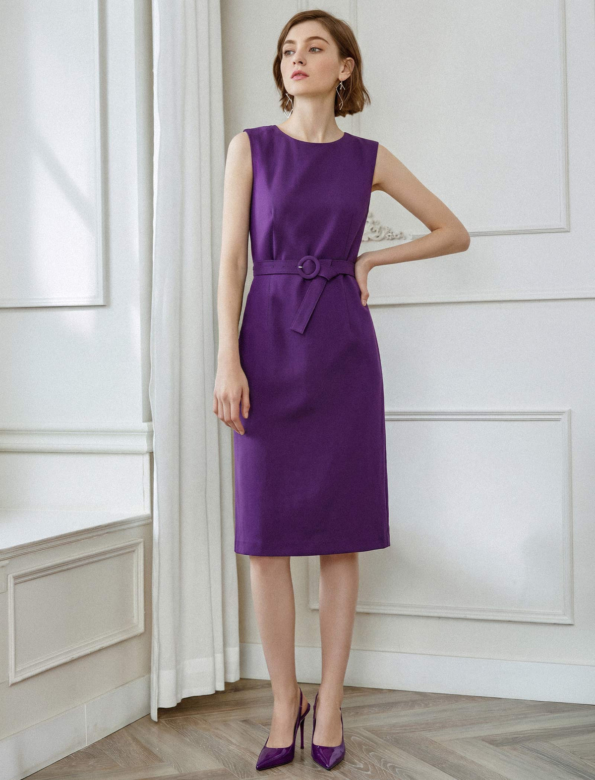 Solid Color Self-Belt Sleeveless Dress
