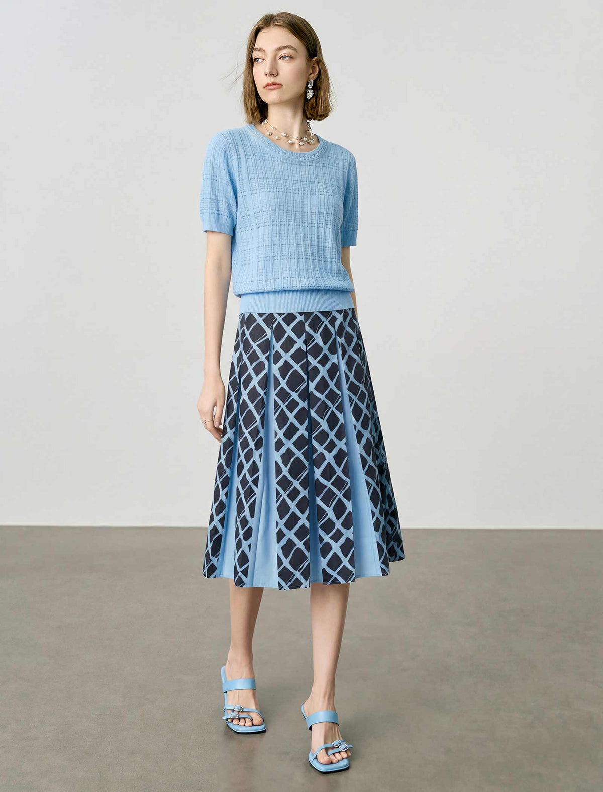 High-Waisted Geometric Print Pleated Midi Skirt