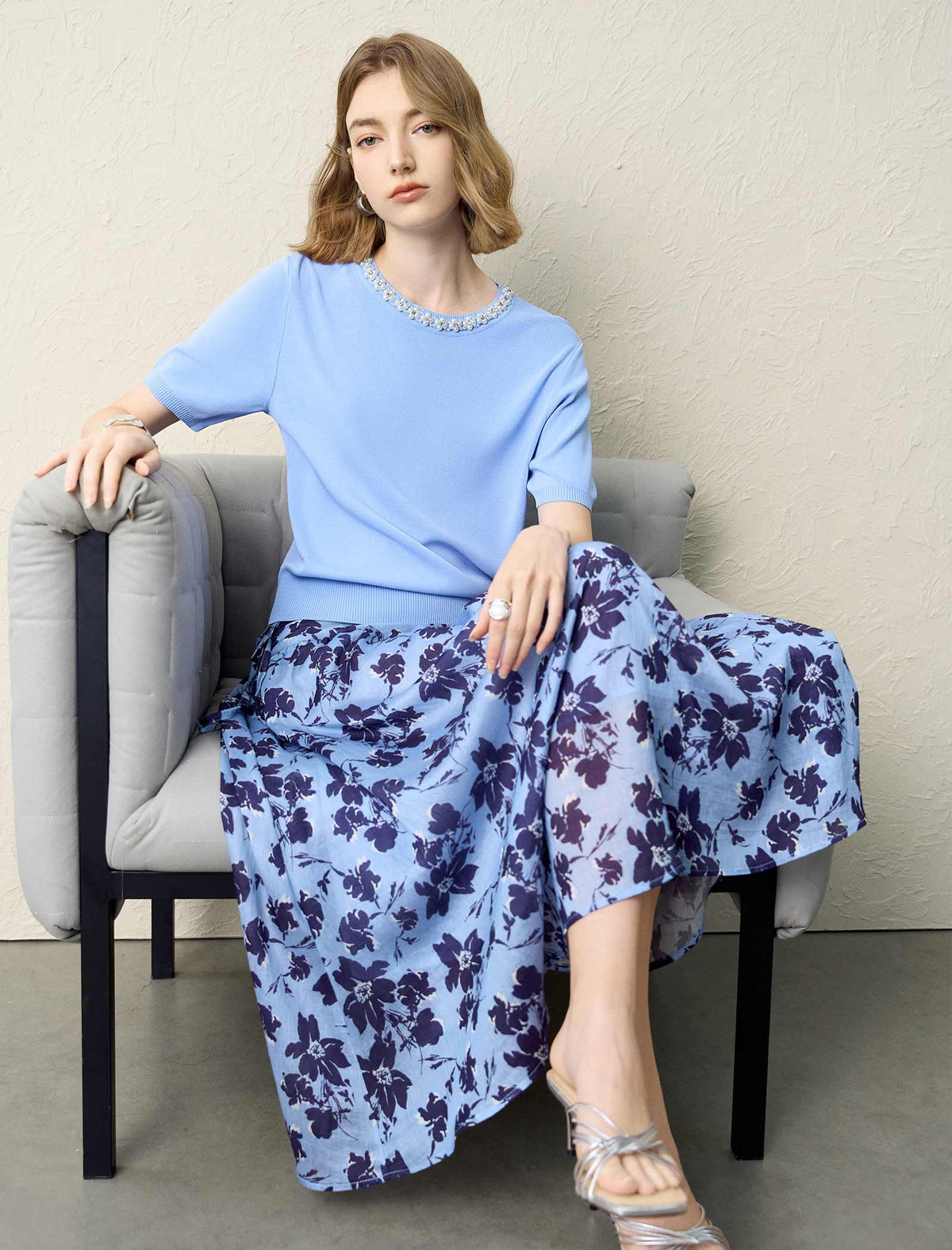 Light Blue Floral Print High-Waisted Midi Skirt