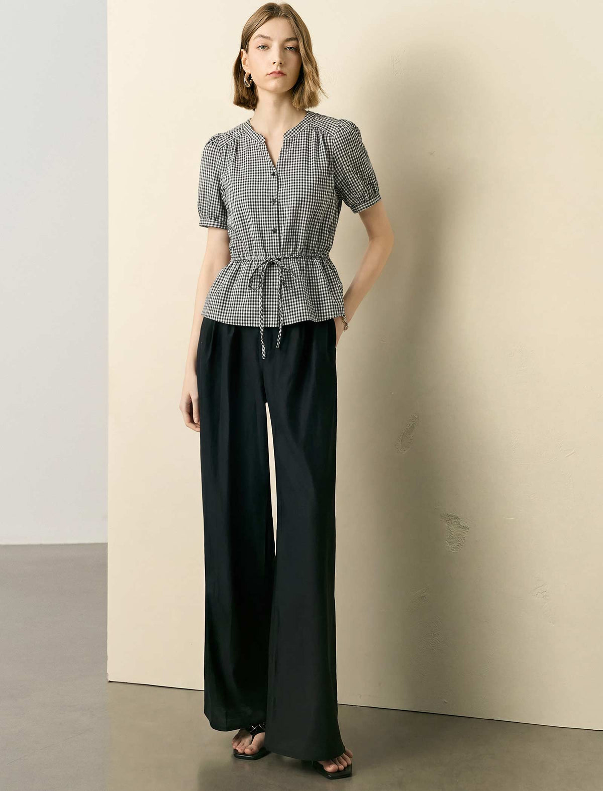 Puff Sleeve Plaid V‑Neck Blouse
