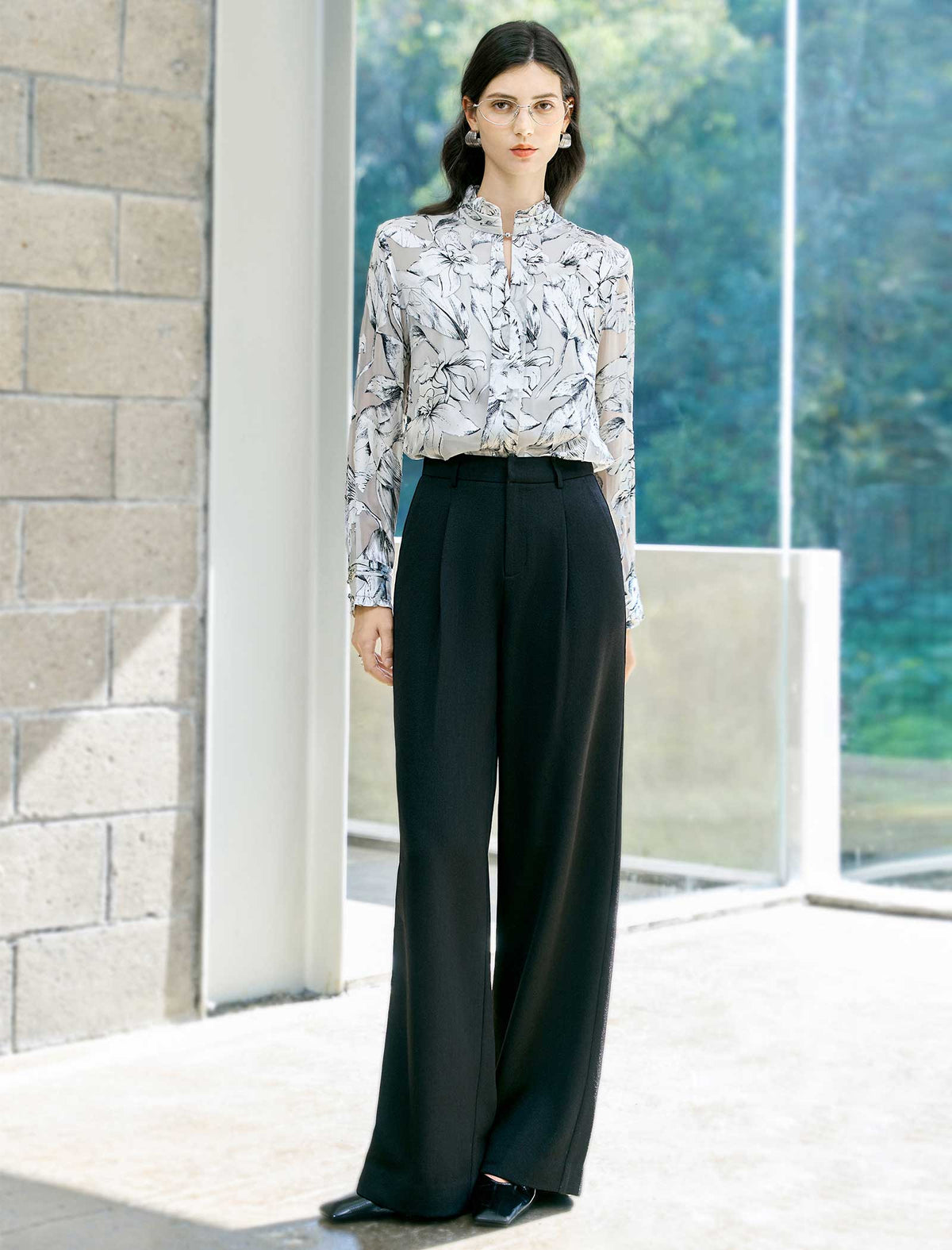 Ruffled Stand‑Collar Floral Print Blouse