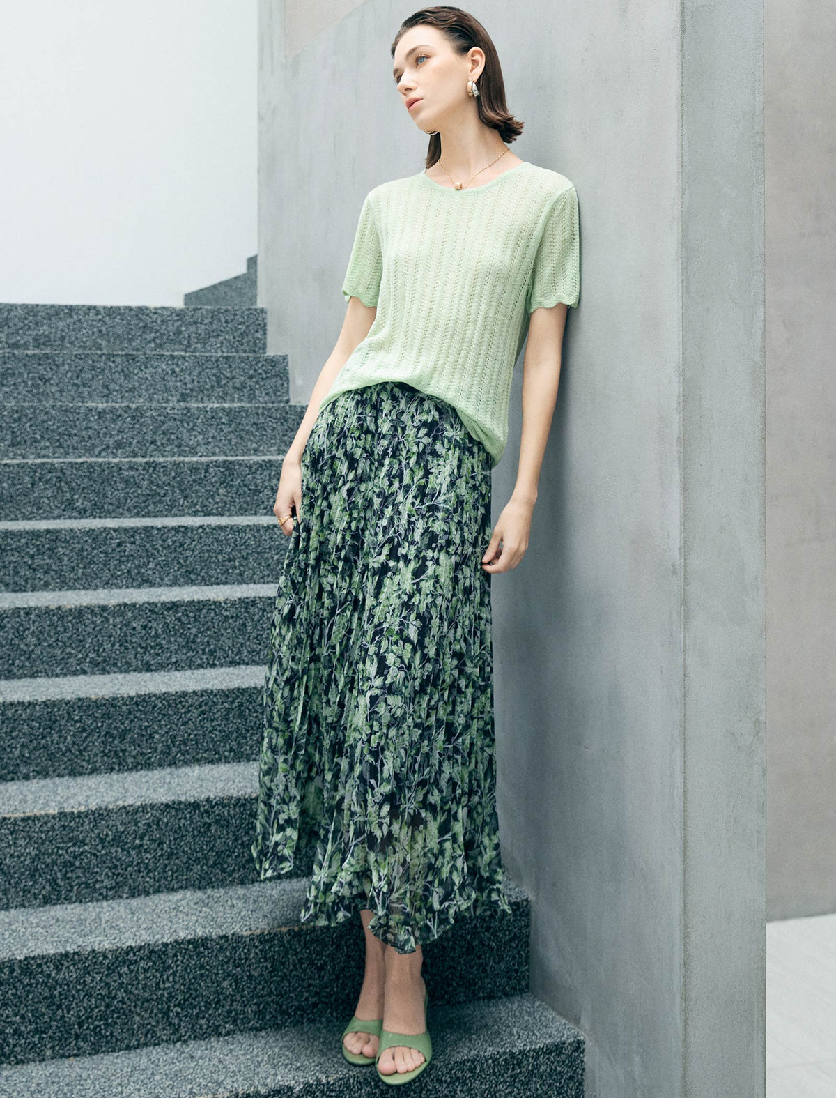 Green Leaf Print Pleated Midi Skirt