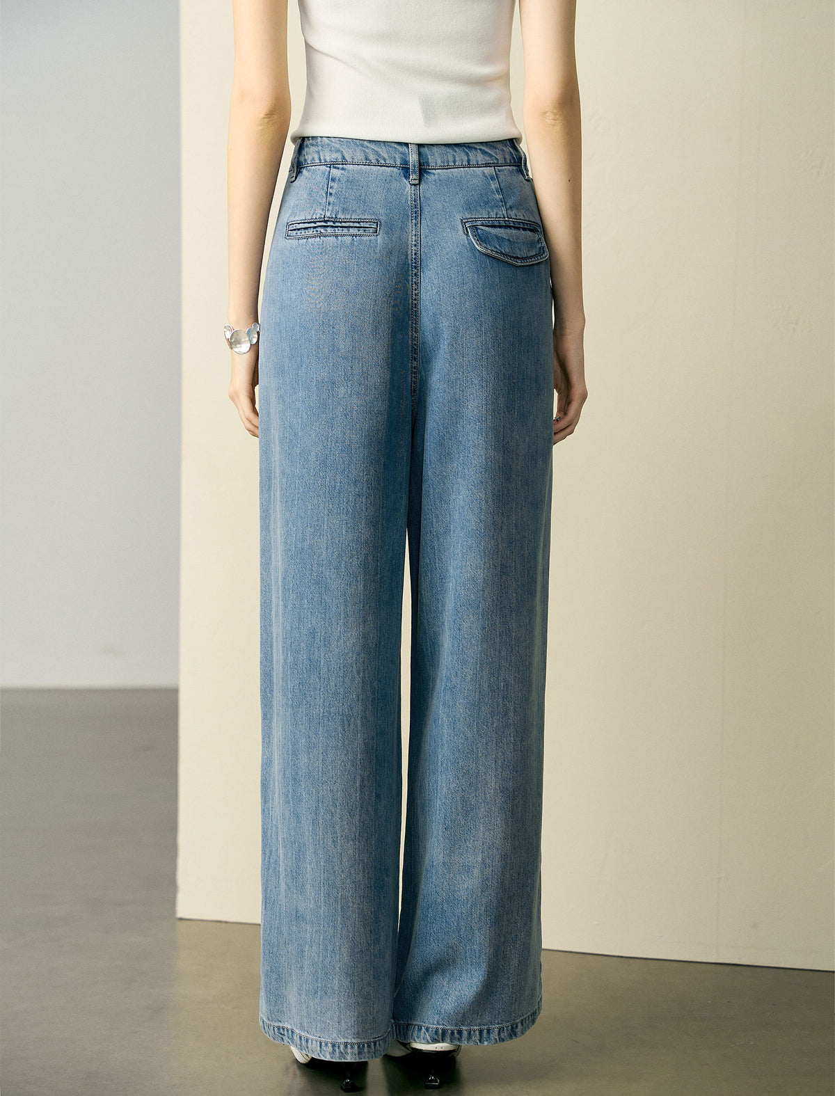 Light Wash Straight-Leg Jeans