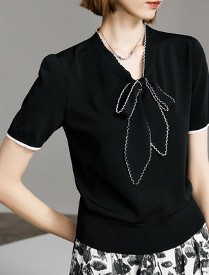 Contrast Bow V-Neck Knit Top
