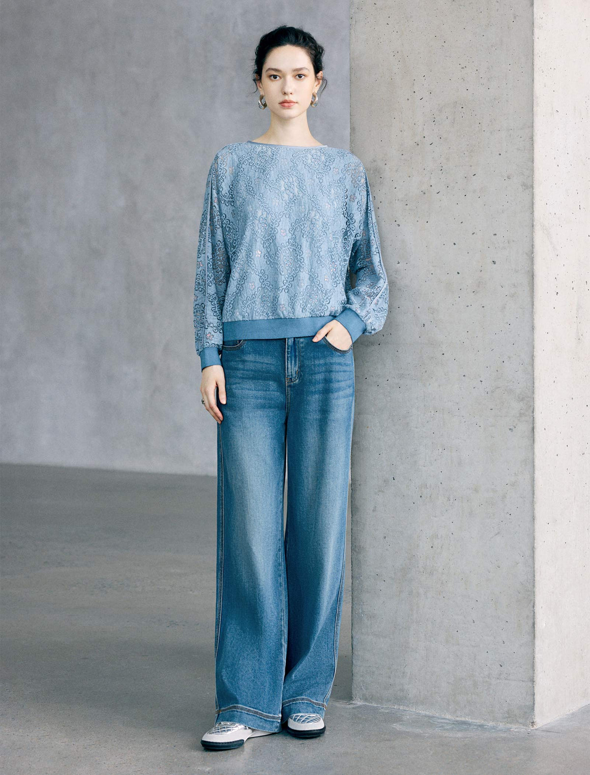 Hollow Out Floral Lace Batwing Sleeve Blouse