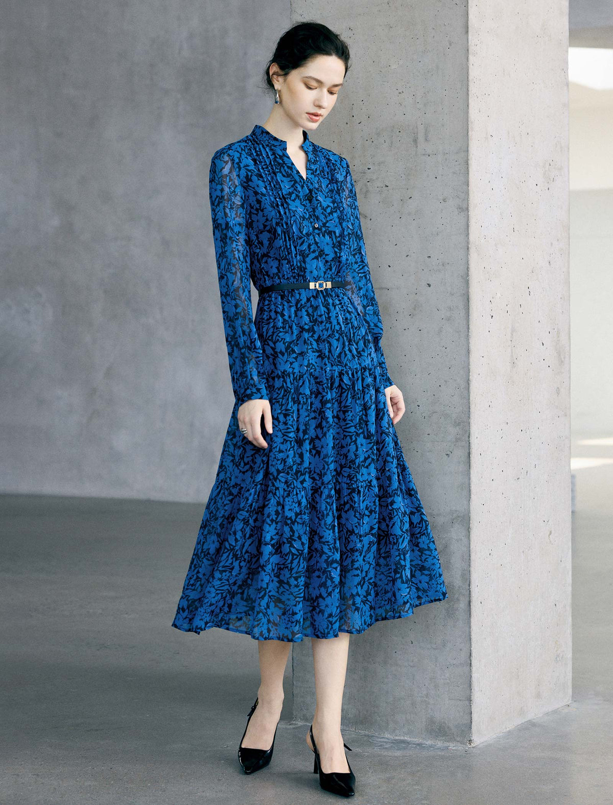 Floral Print Belted Pleated Midi Dress