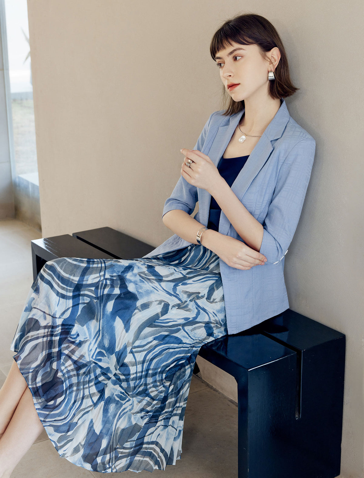 Three-Quarter Sleeve Lapel Blazer