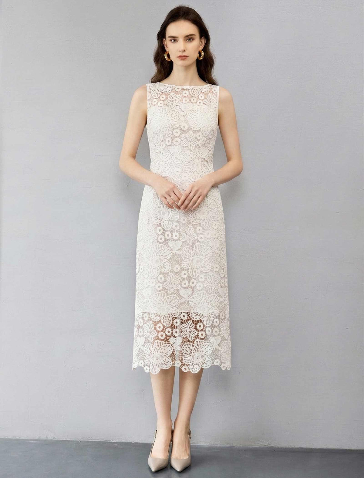Romantic Embroidered Lace Sleeveless Gown