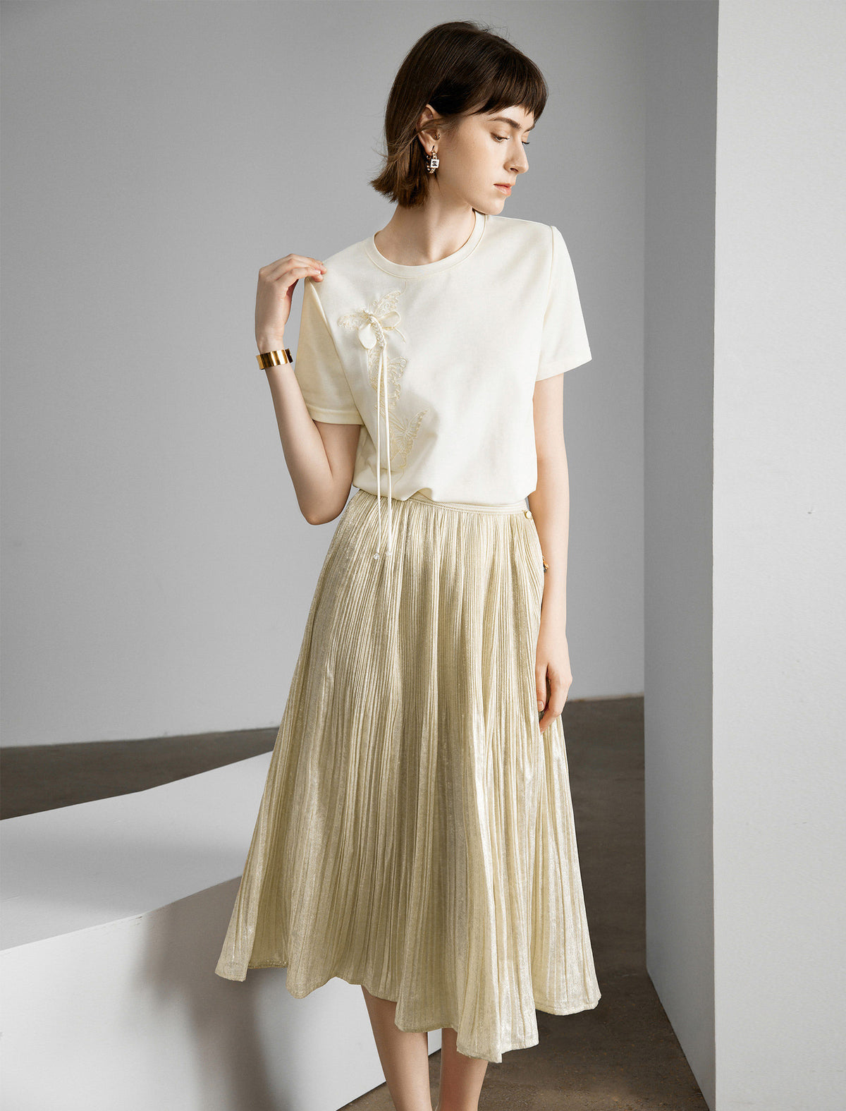 Solid Color Pleated Midi Skirt