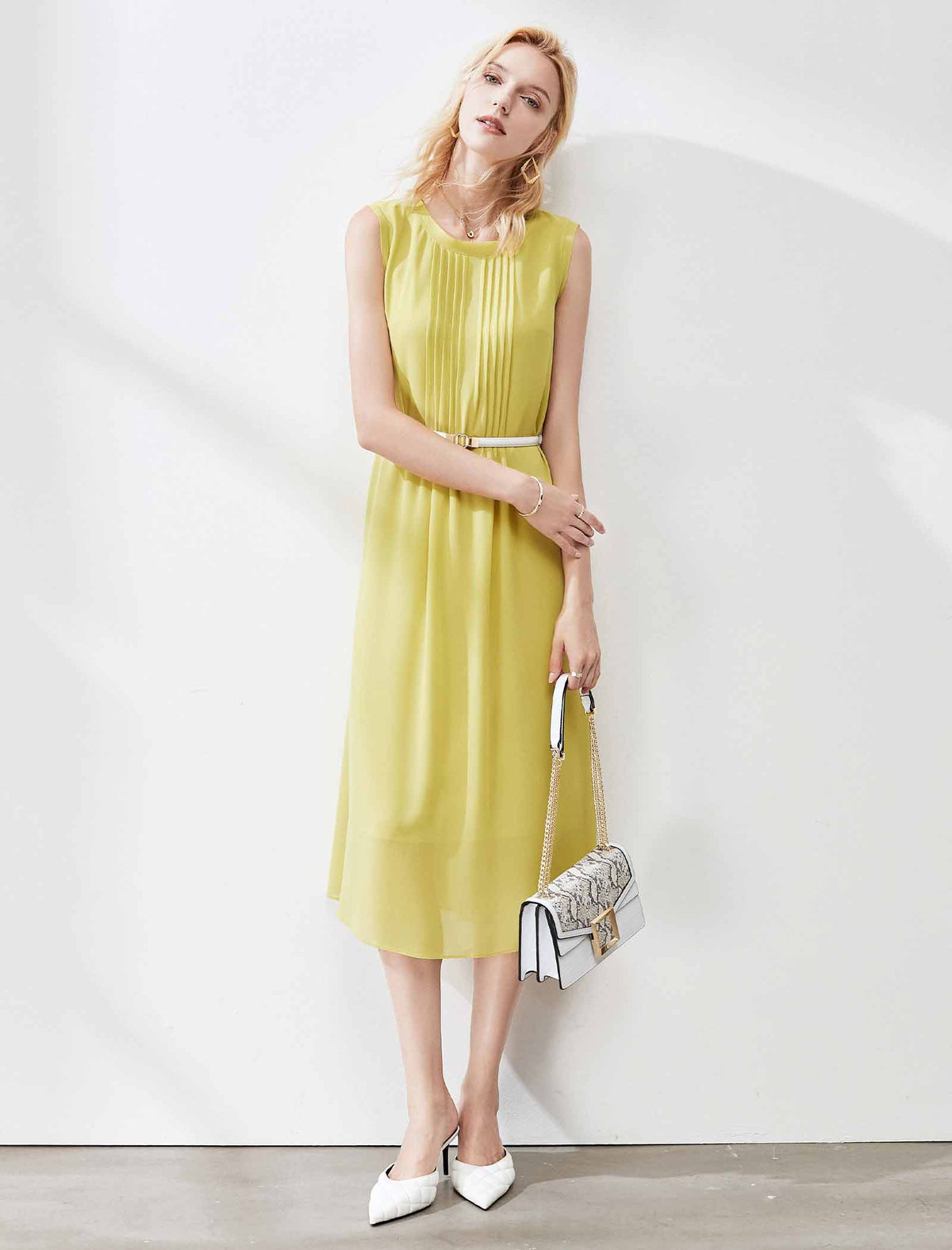 Effortless Crew Neck Shift Dress