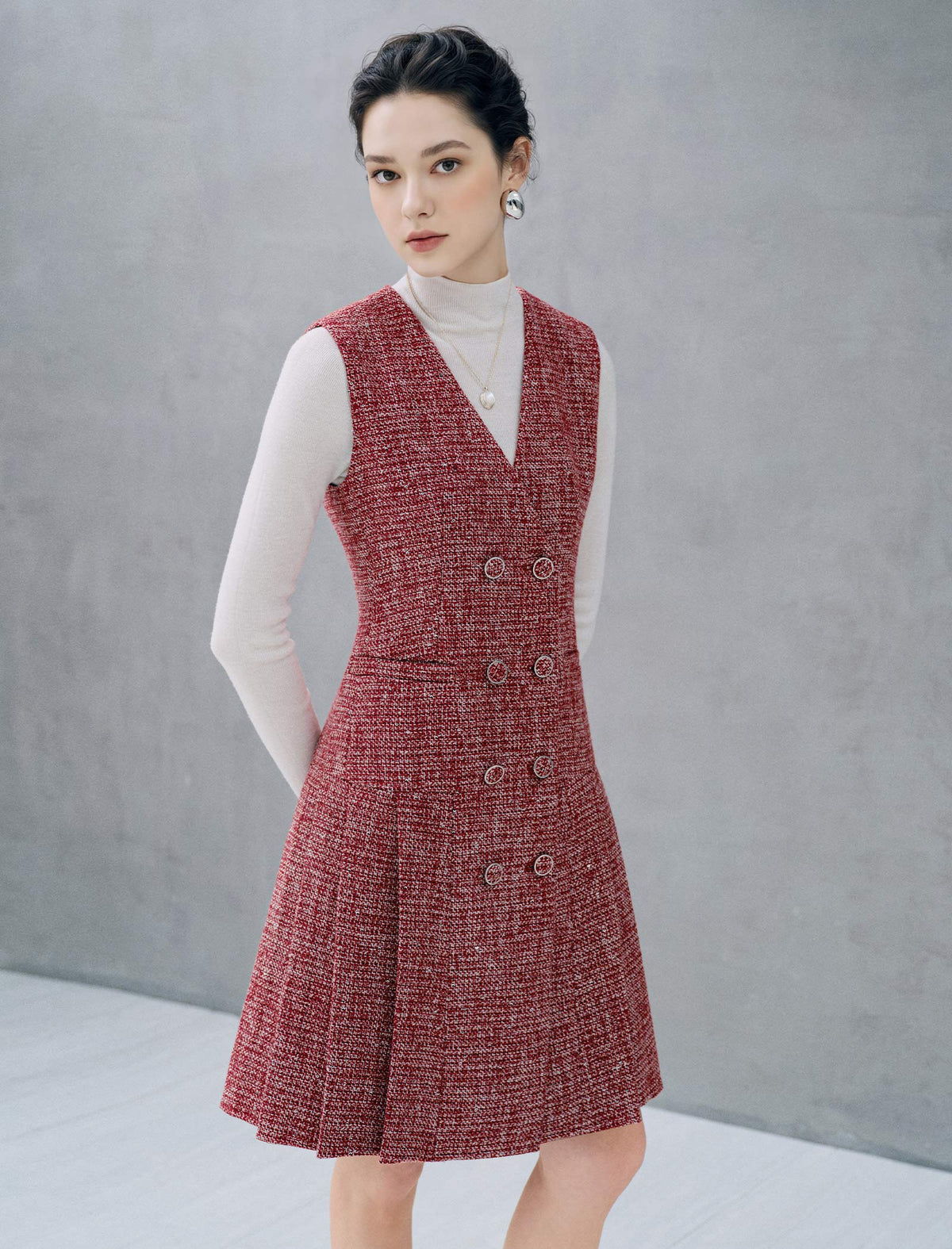 Pleated V-Neck Double-Breasted Sleeveless Dress