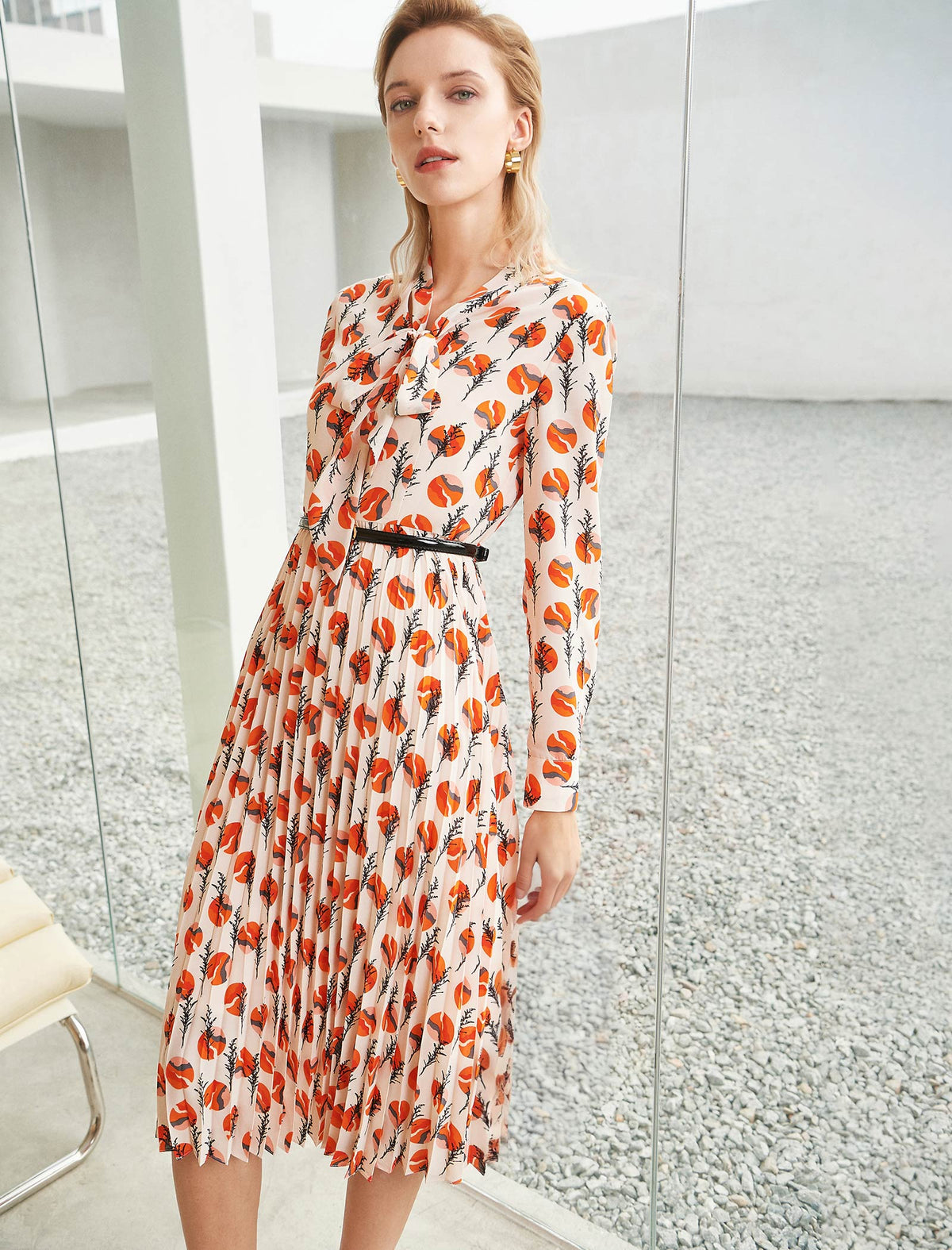 Floral Print Tie Neck Pleated Midi Dress