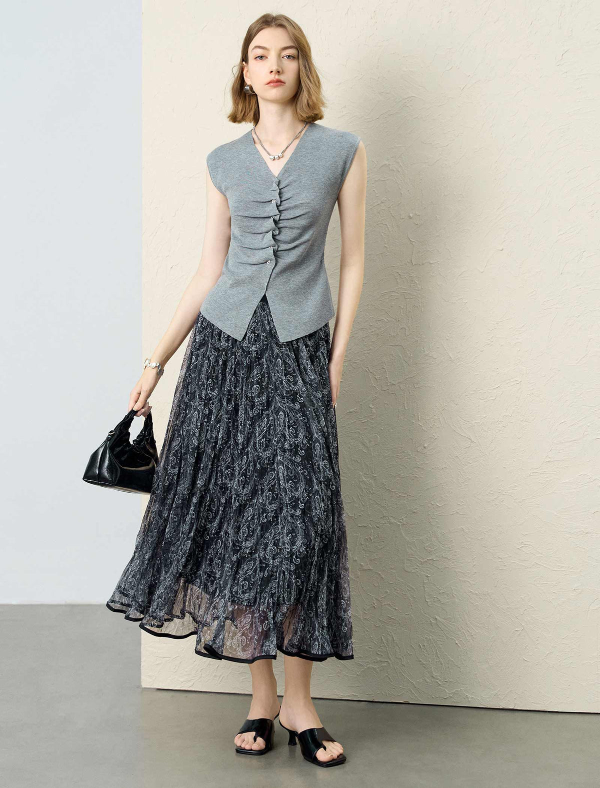 Black Paisley Print Pleated Maxi Skirt