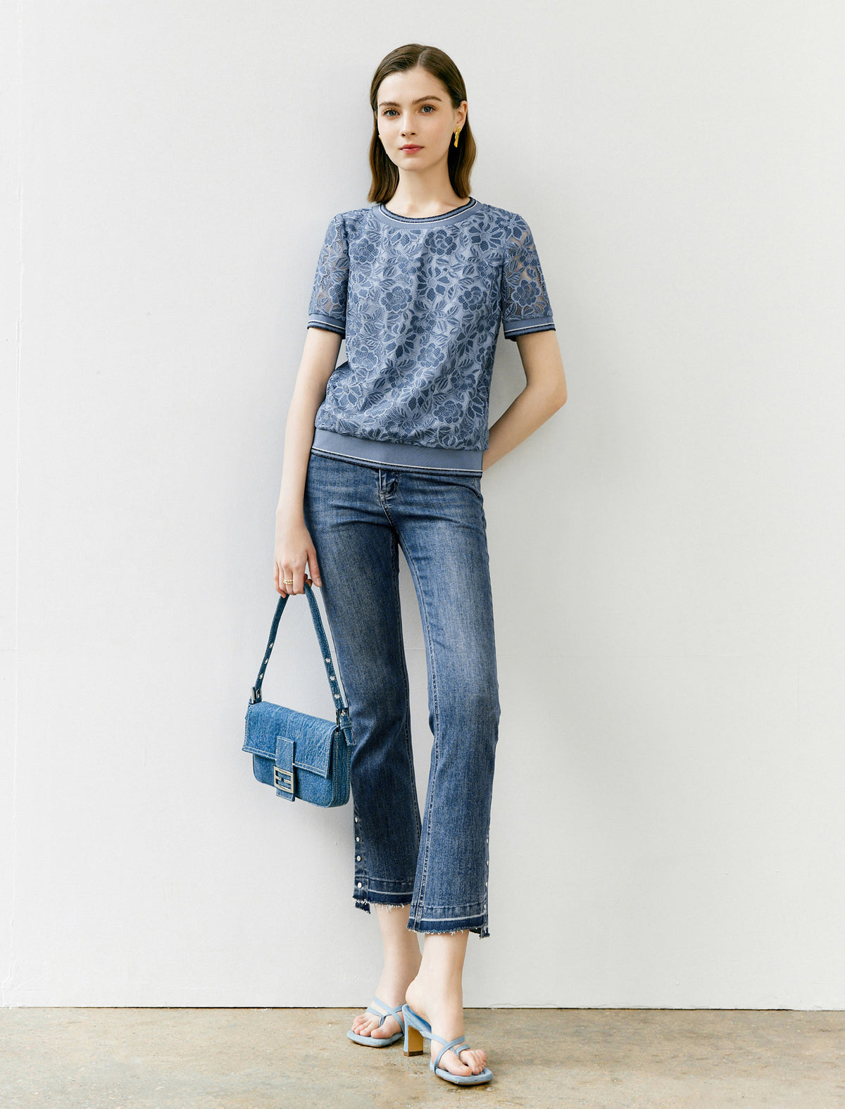 Lace Floral Contrast Trim Short Sleeve Top