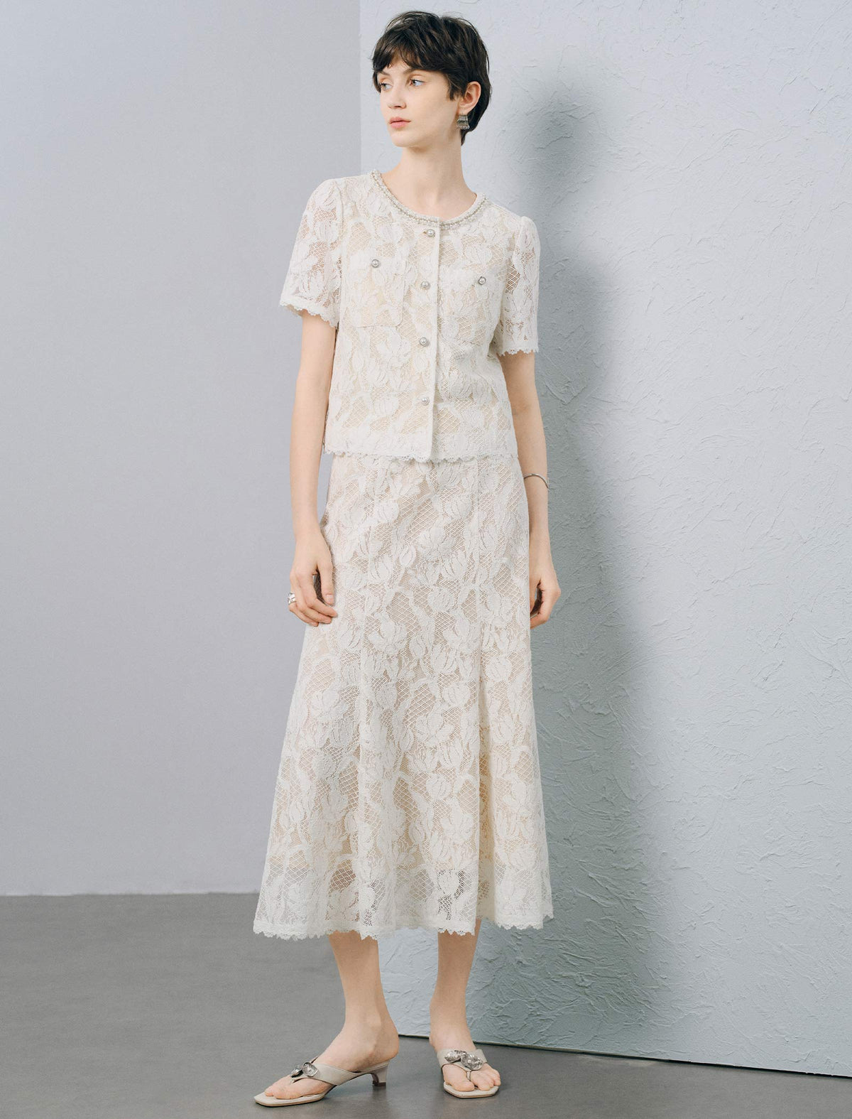 White Floral Lace Cropped Short Sleeve Top