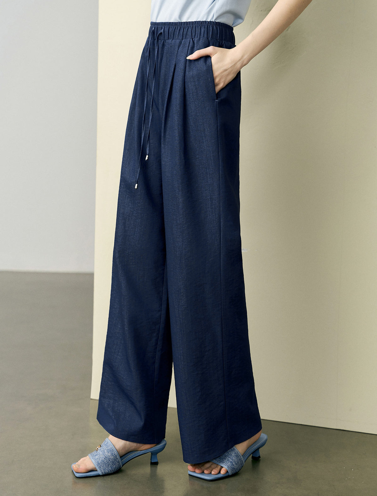 Drawstring Wide-Leg Pants