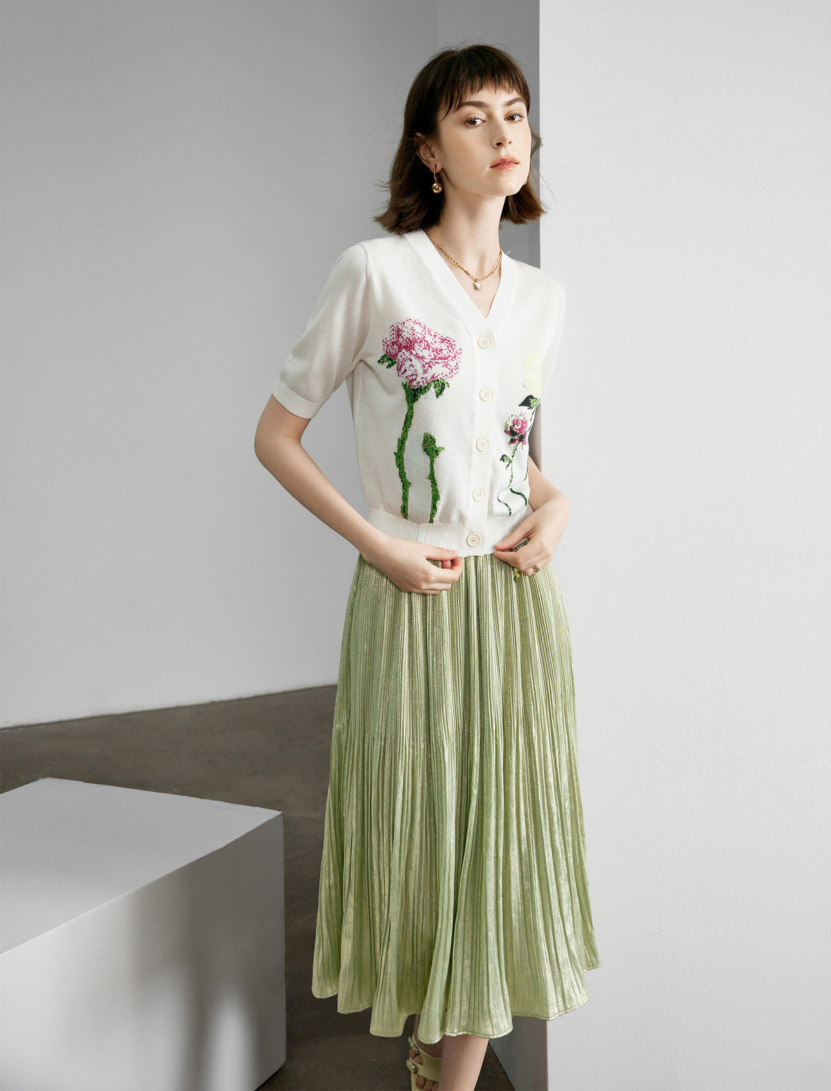 Solid Color Pleated Midi Skirt