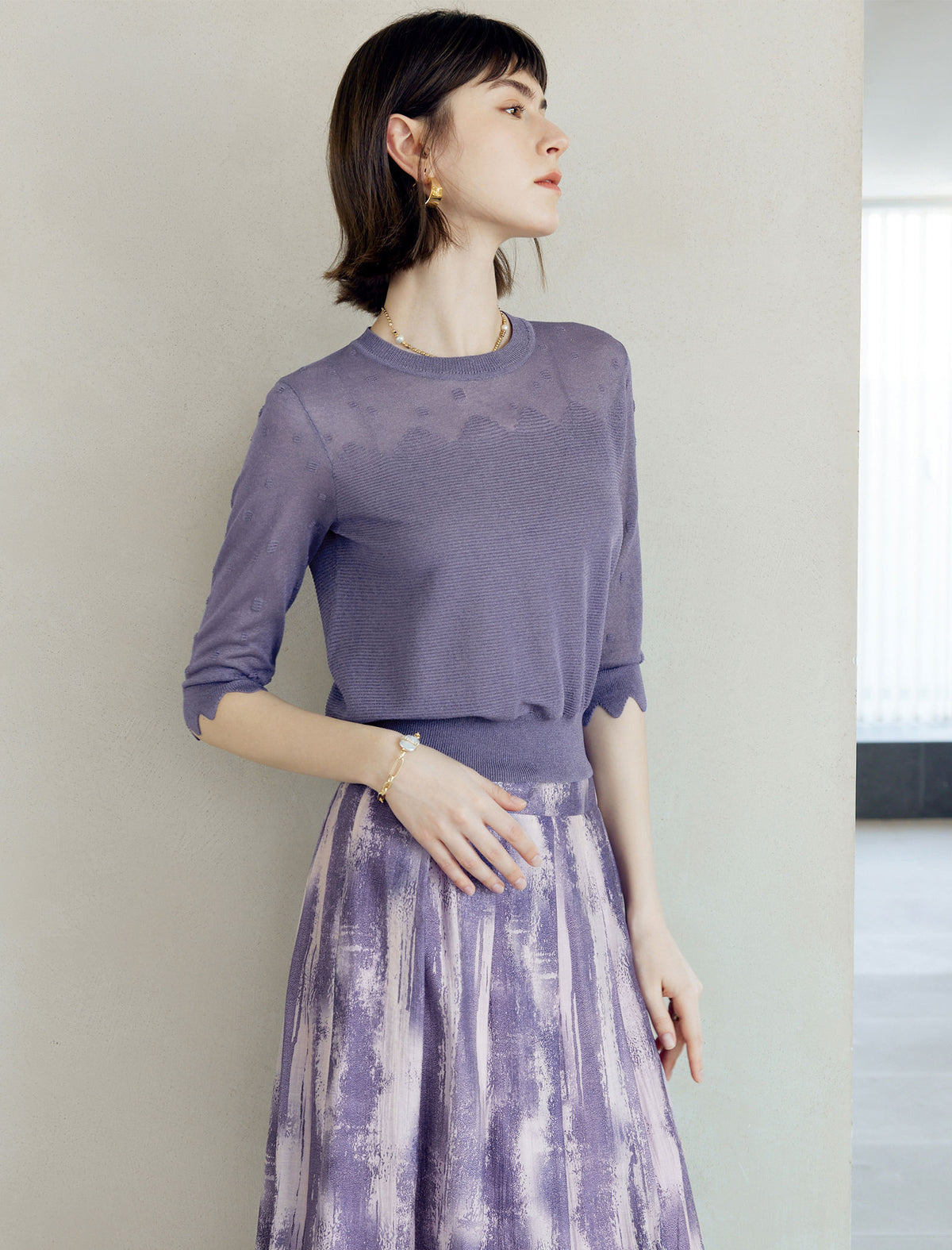 Wavy Texture Scalloped Cuffs Knitted Pullover