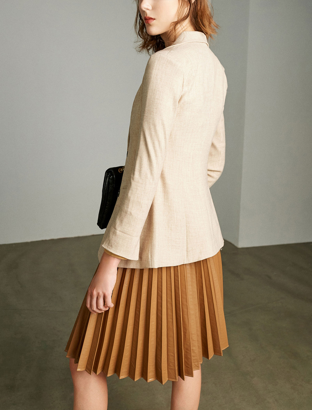 Long Sleeve Button-Front Fitted Blazer