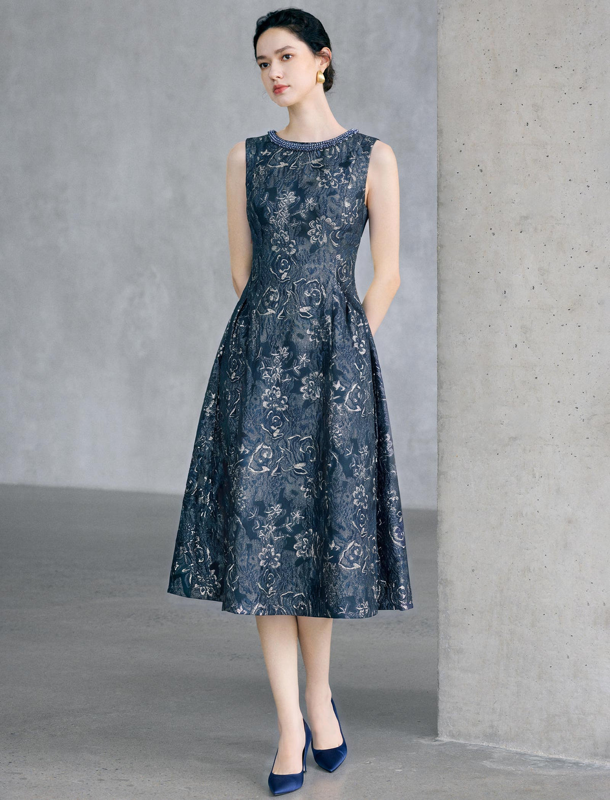 Textured Floral Sleeveless Beaded-Neckline A-Line Midi Dress