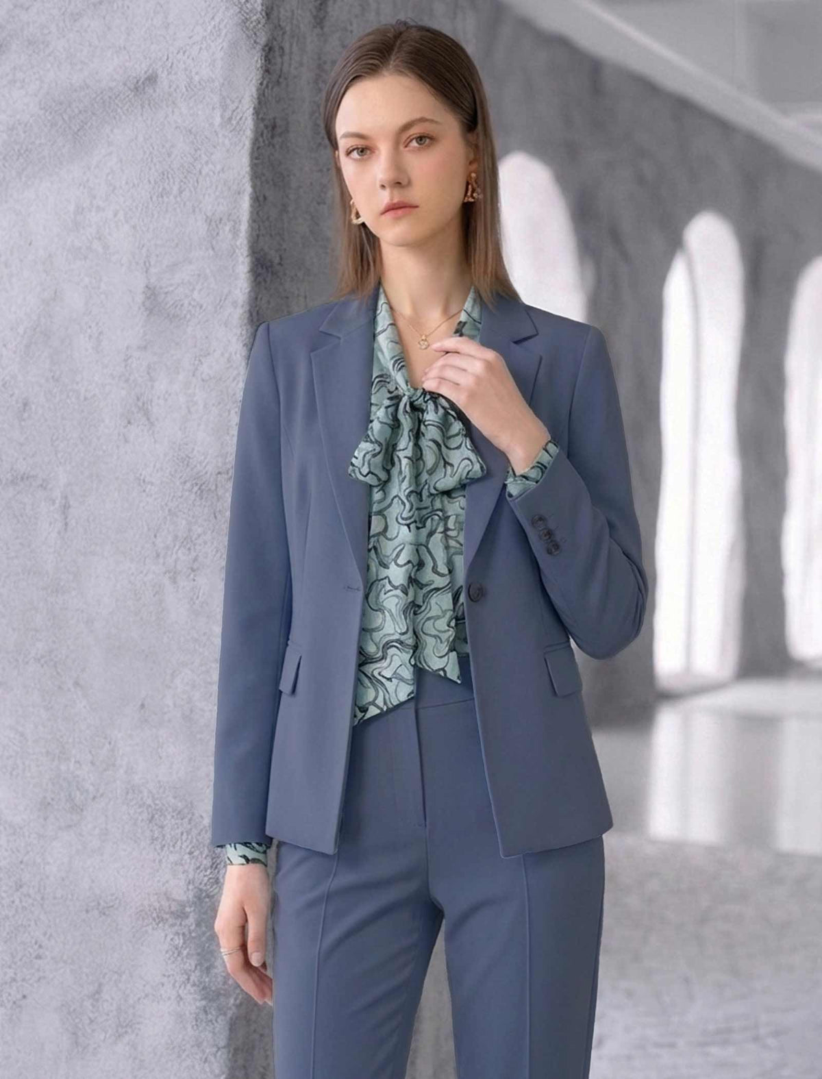 Single-Breasted Tailored Blazer