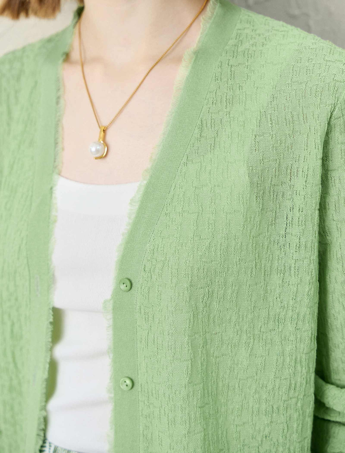 Lightweight Textured Knit V-Neck Cardigan