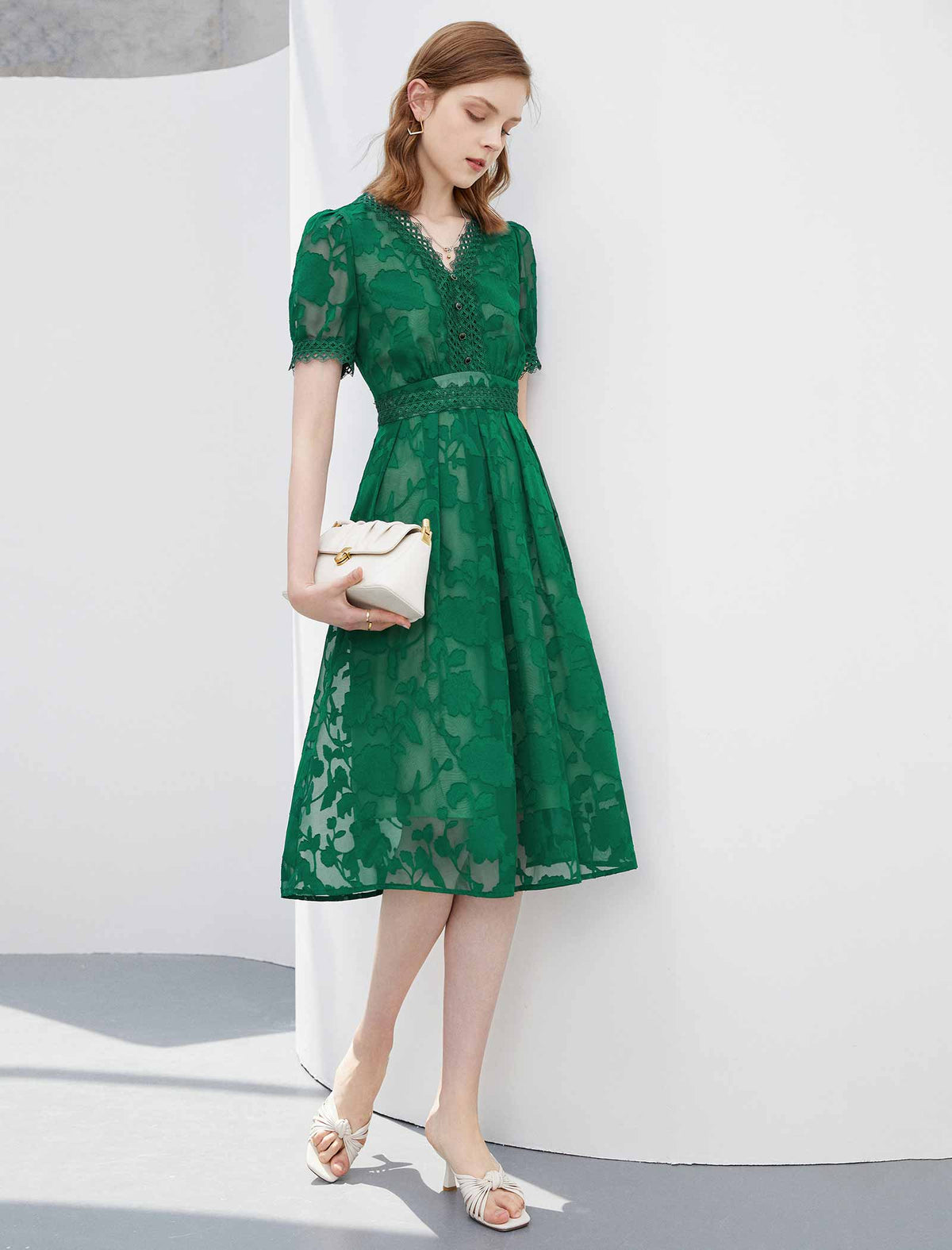 V-Neck Waist-Cinched Short Sleeve Dress