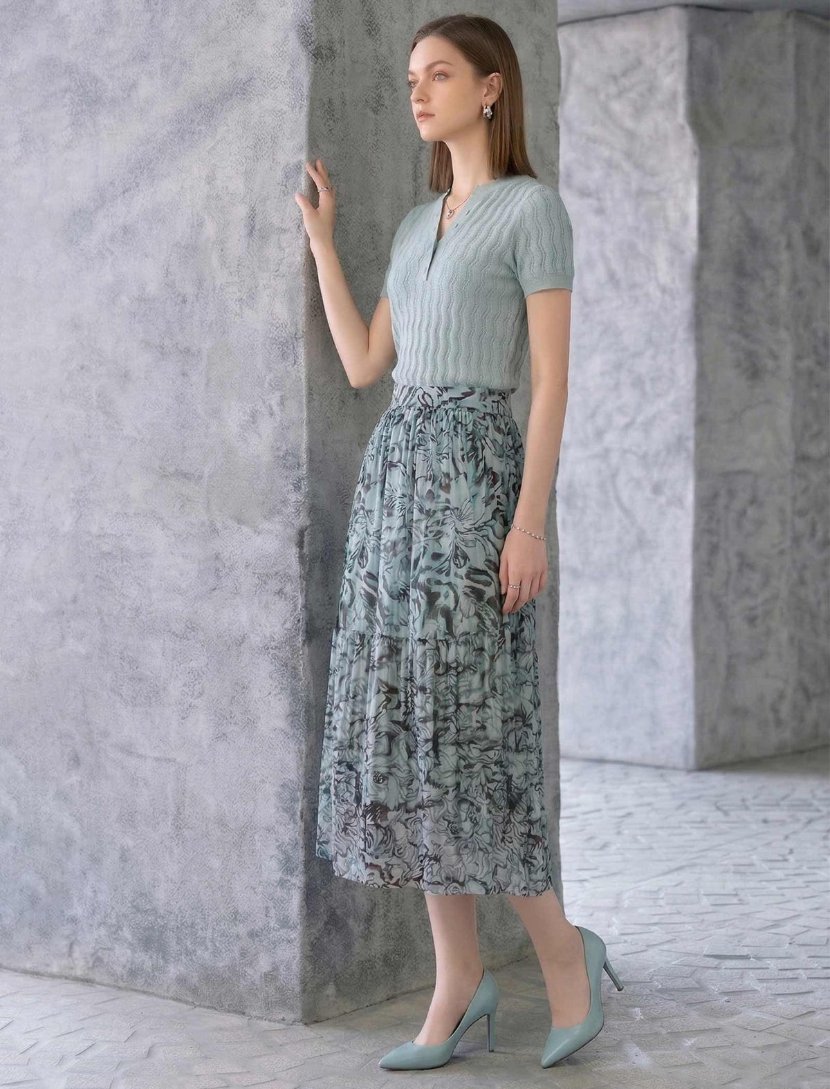 Abstract Print Pleated Midi Skirt