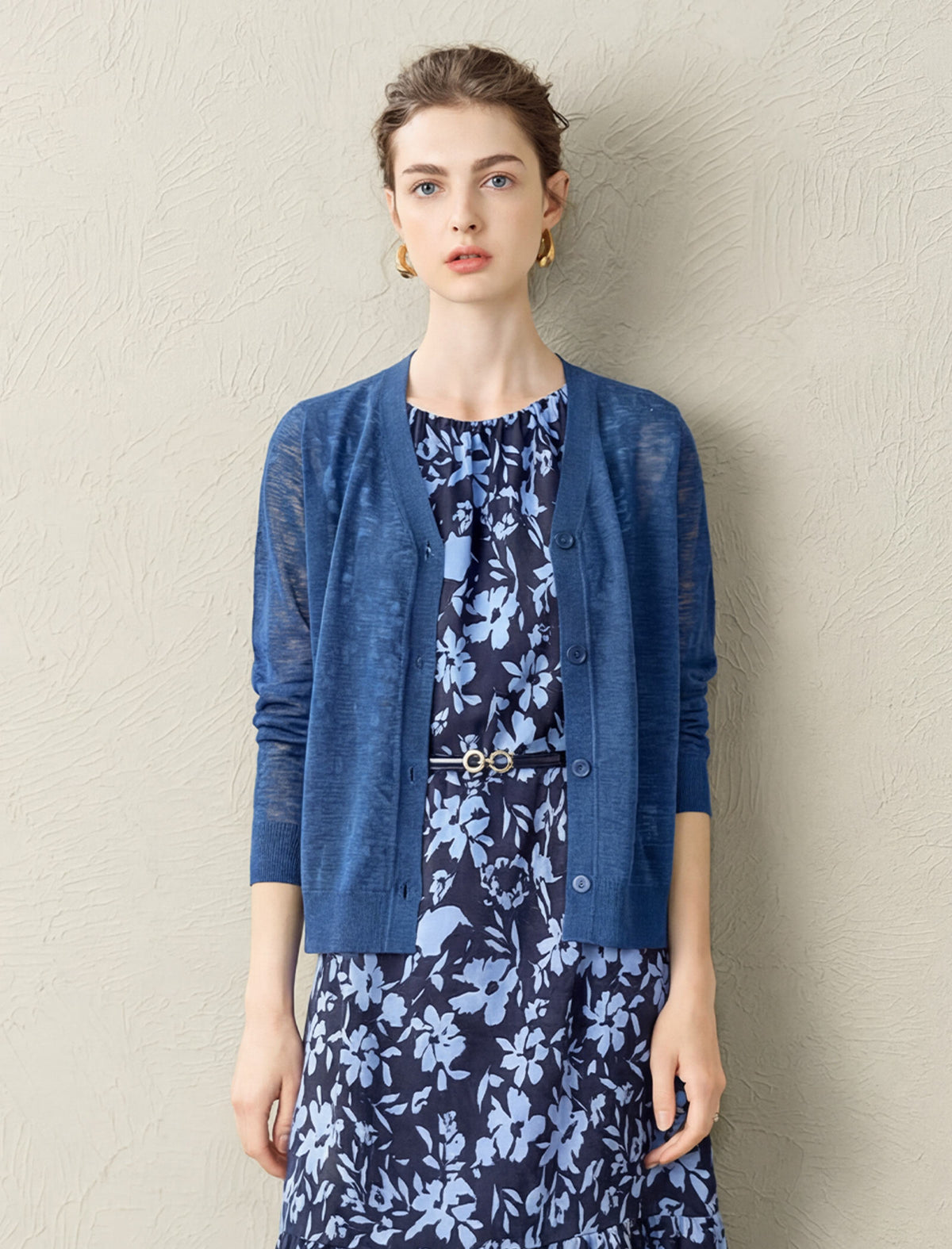Lightweight Solid Color V-Neck Knit Cardigan