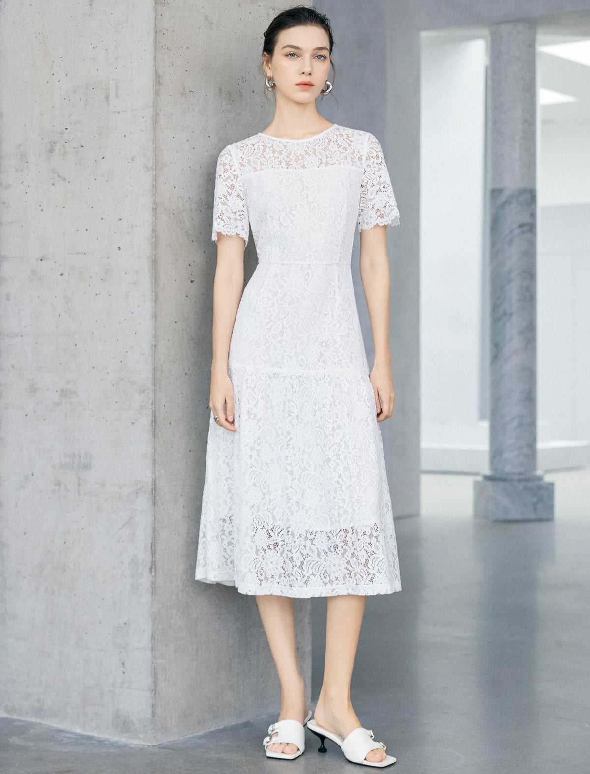Floral Lace Short Sleeve Ruffle Hem Midi Dress