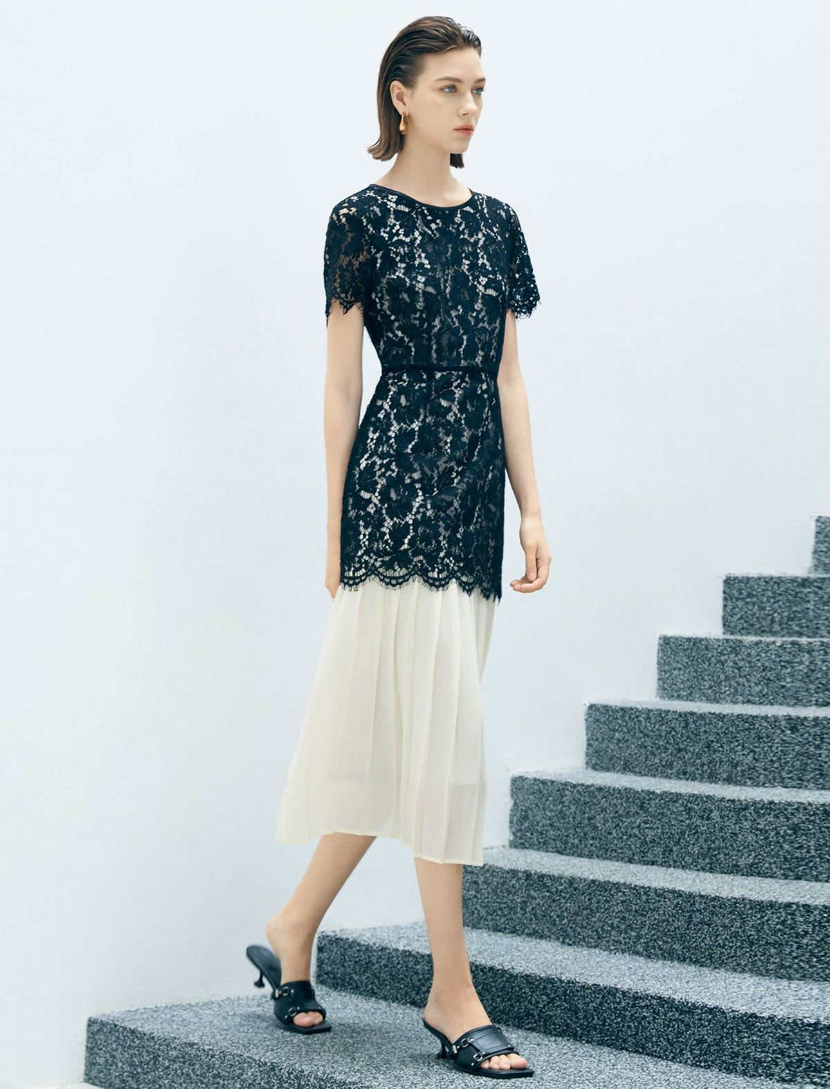 Two-Tone Black Lace Pleated Hem Midi Dress