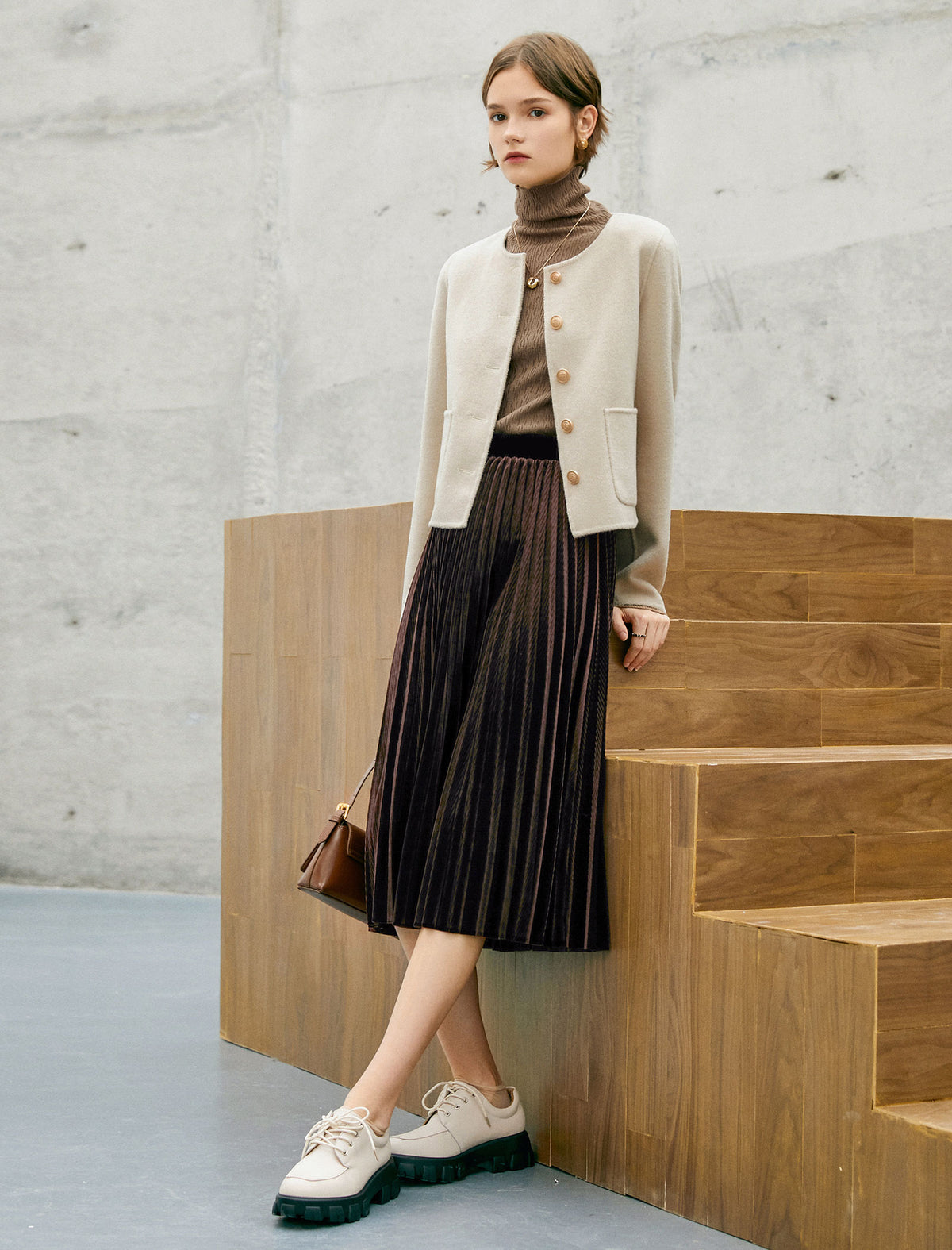 Wool Pocket Detail Cropped Coats