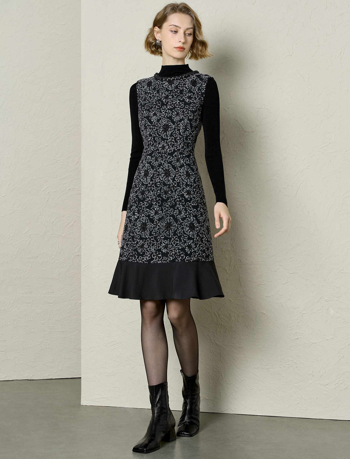 Textured Floral Ruffle Hem Sleeveless Sheath Dress