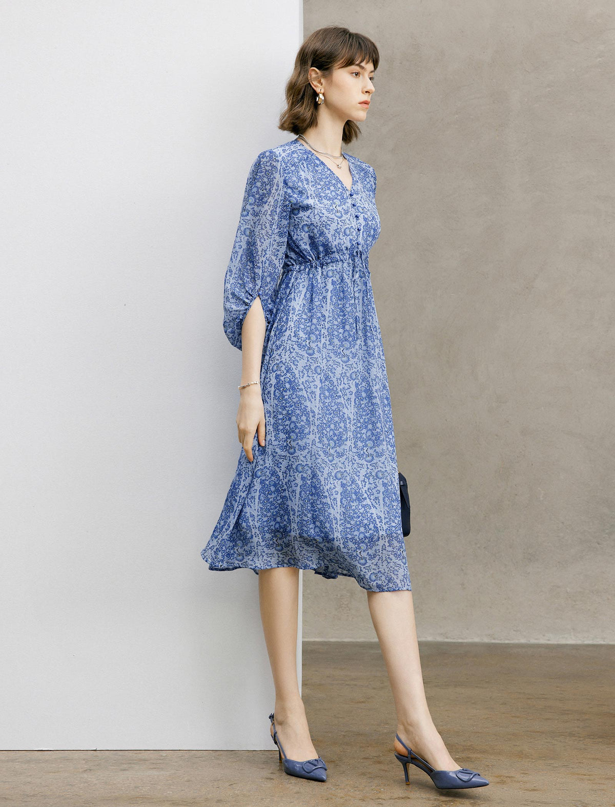 V‑Neck Drawstring Floral Chiffon Midi Dress