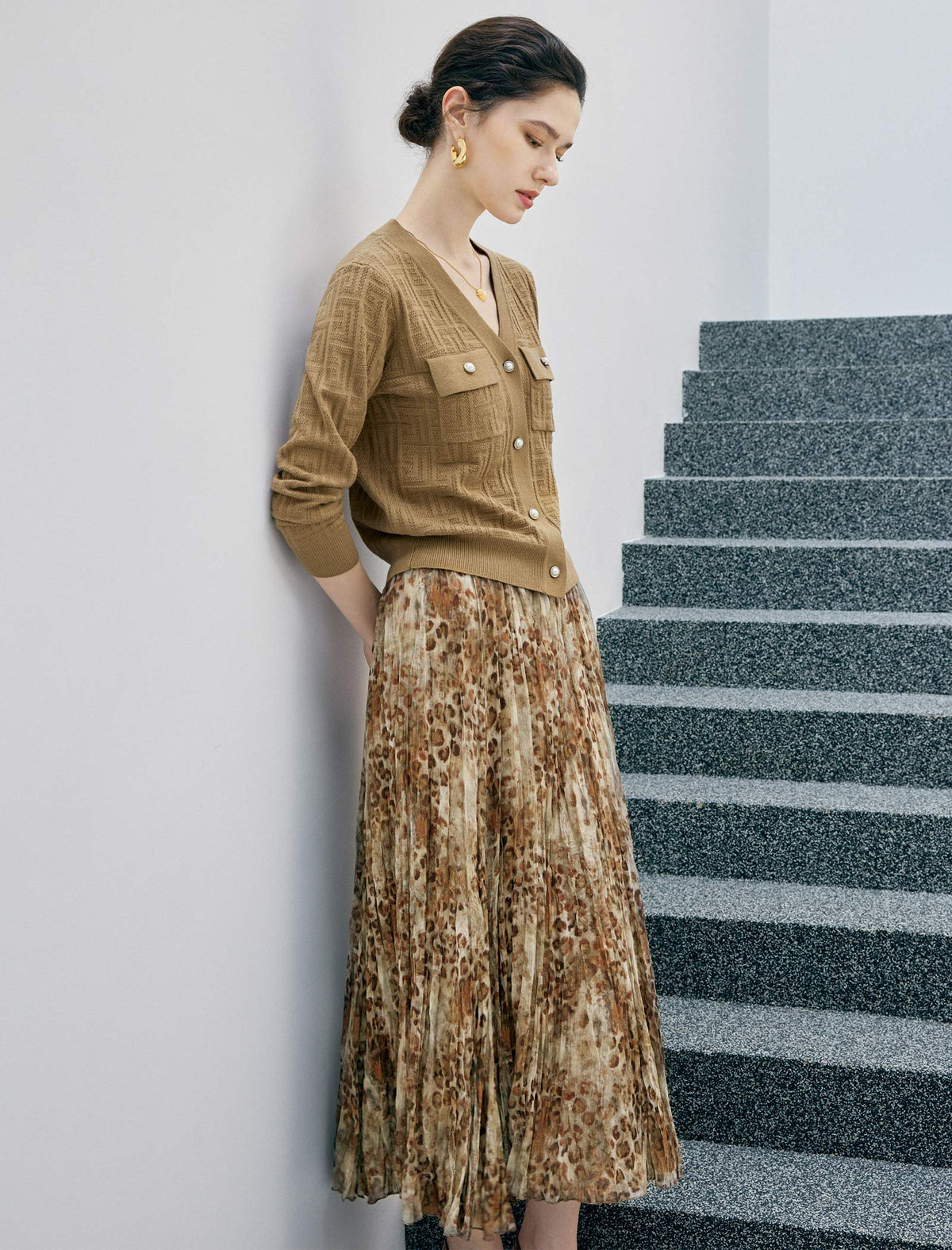 Retro Jacquard V-Neck Wool Blend Knit Cardigan