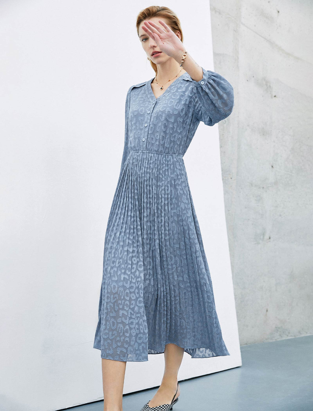 Mist Blue Embossed Leopard Shadow Pleated Dress