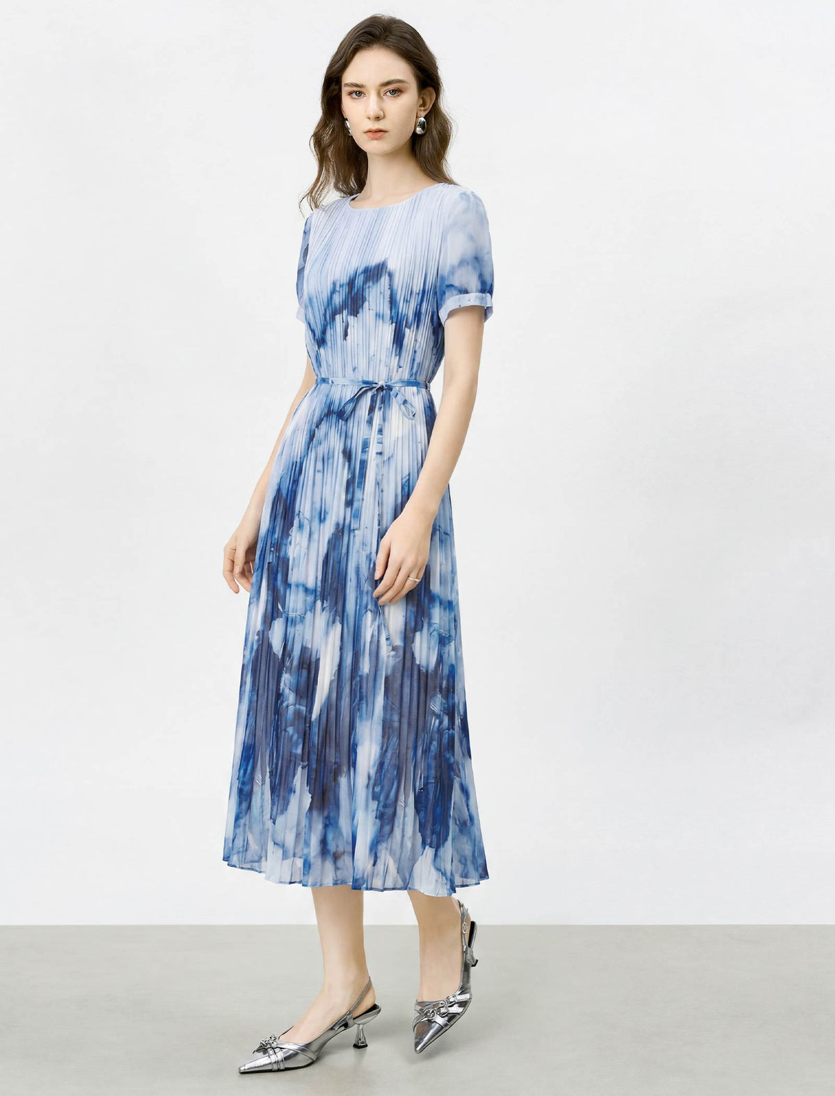 Blue Tie-Dye Pleated Midi Dress