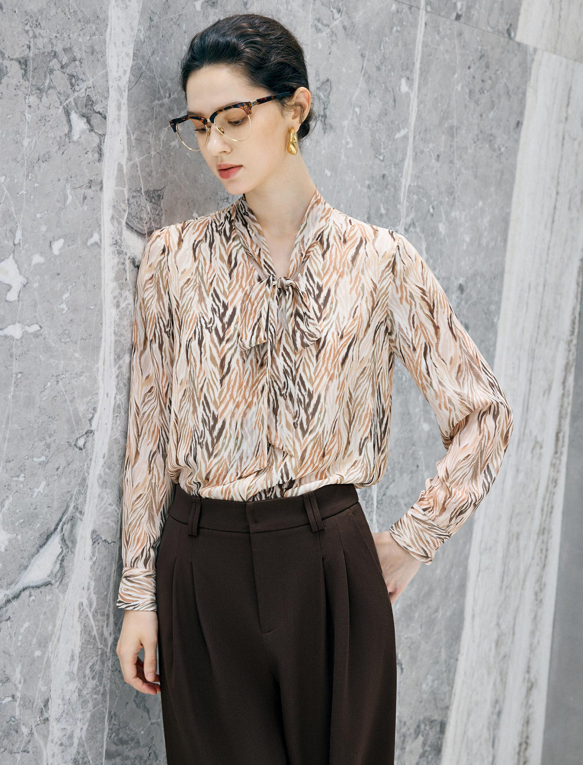 Floral Print Tie Neck Long Sleeve Blouse