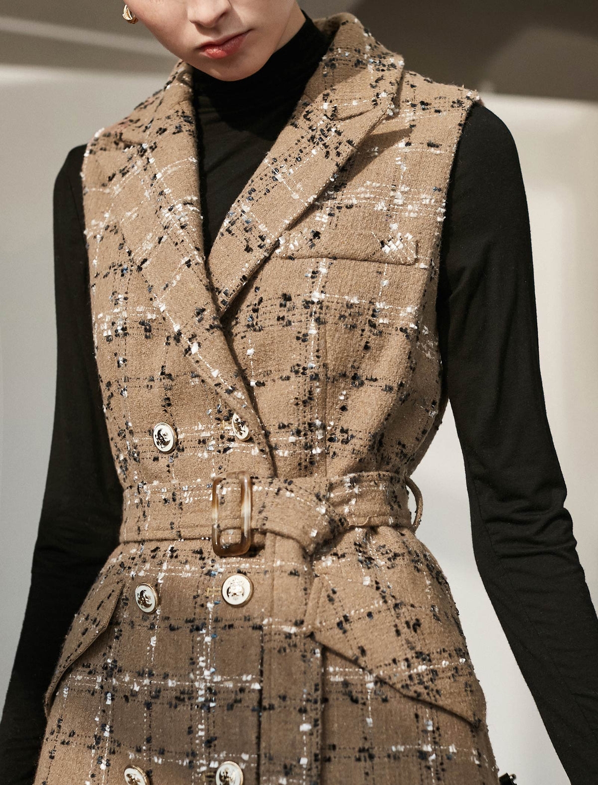 Wool Blend Textured Notched-Lapel Sleeveless Dress