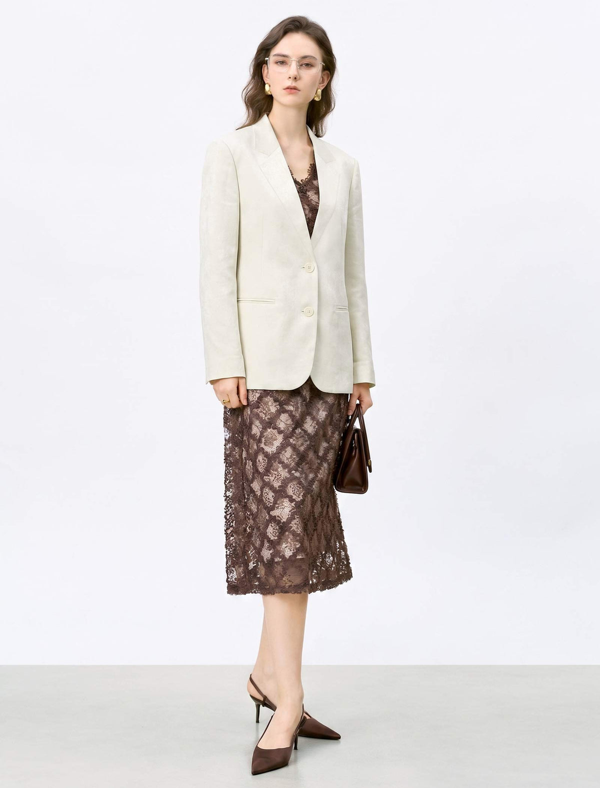 The Essential Cream Blazer | Single-Breasted Tailored Fit