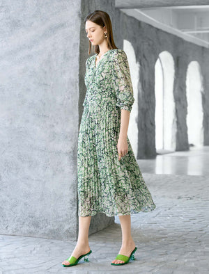 Abstract Print V-Neck Pleated Midi Dress