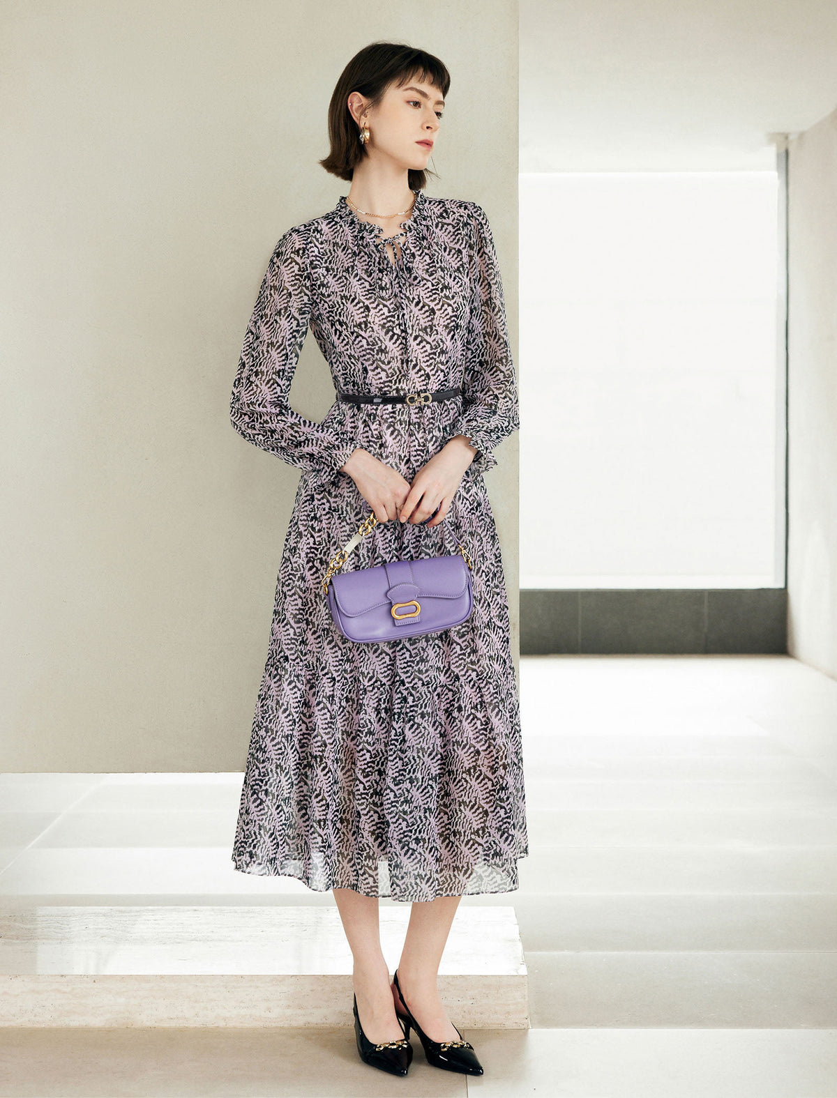 Vintage Floral Print Ruffle Detail Midi Dress
