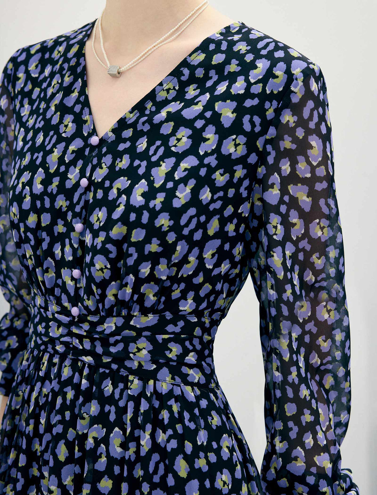 Floral Print V-Neck Long Sleeve Midi Dress