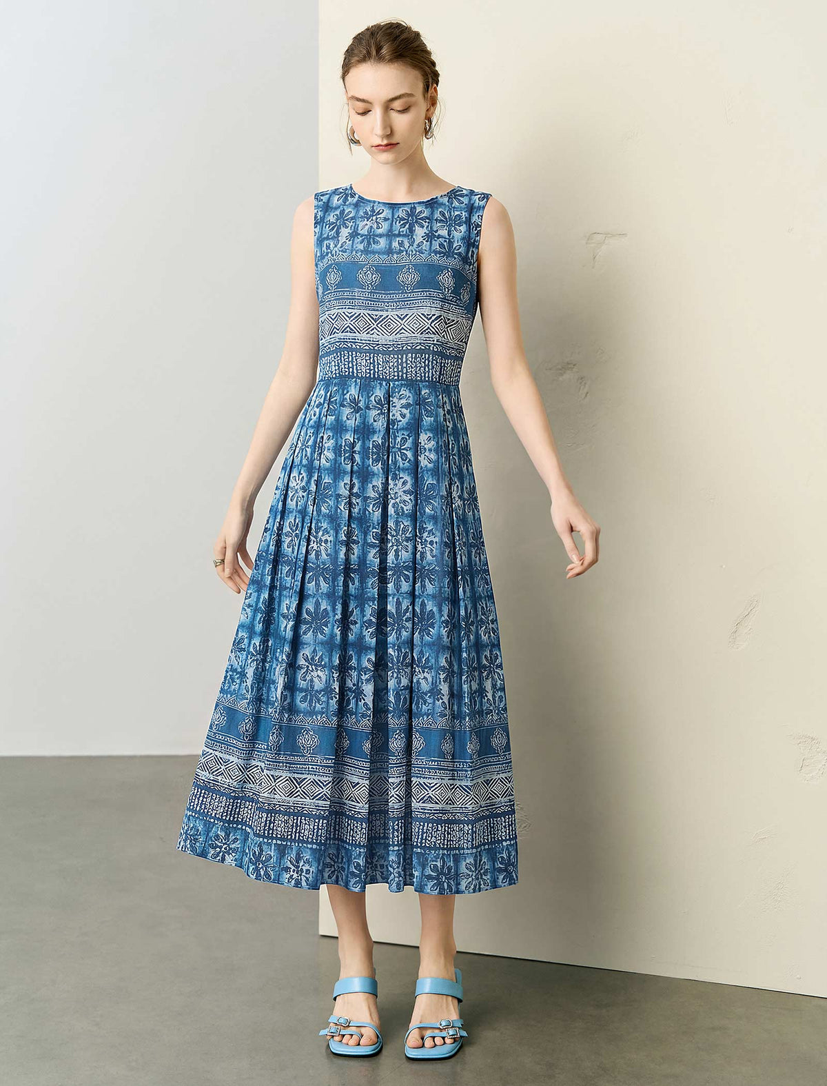 Blue Batik Print Sleeveless Midi Dress