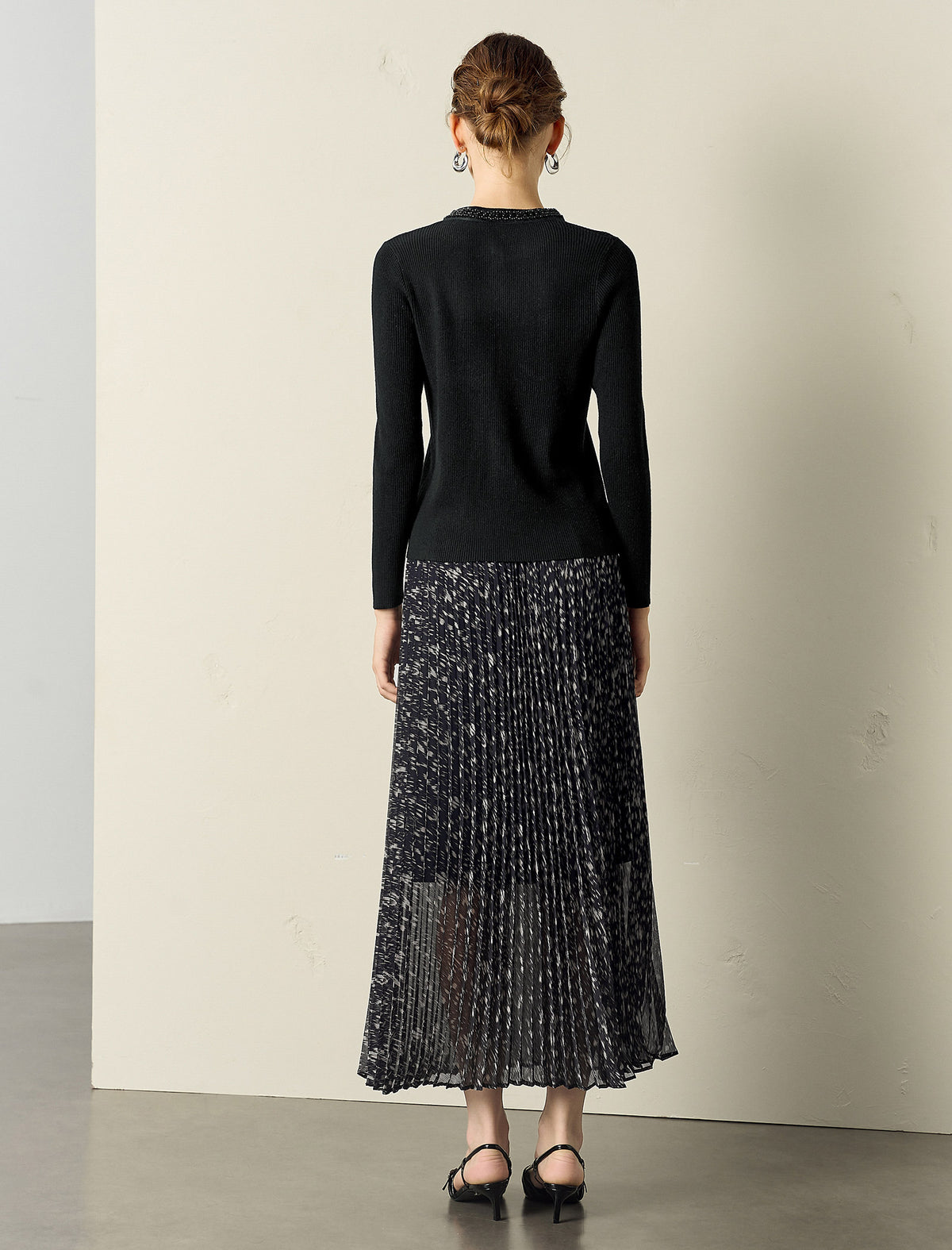 Beaded Zip‑Up Knit Cardigan