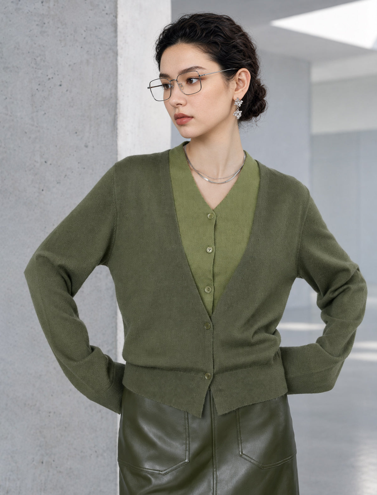Two in one layered look V neck long-sleeve cardigan