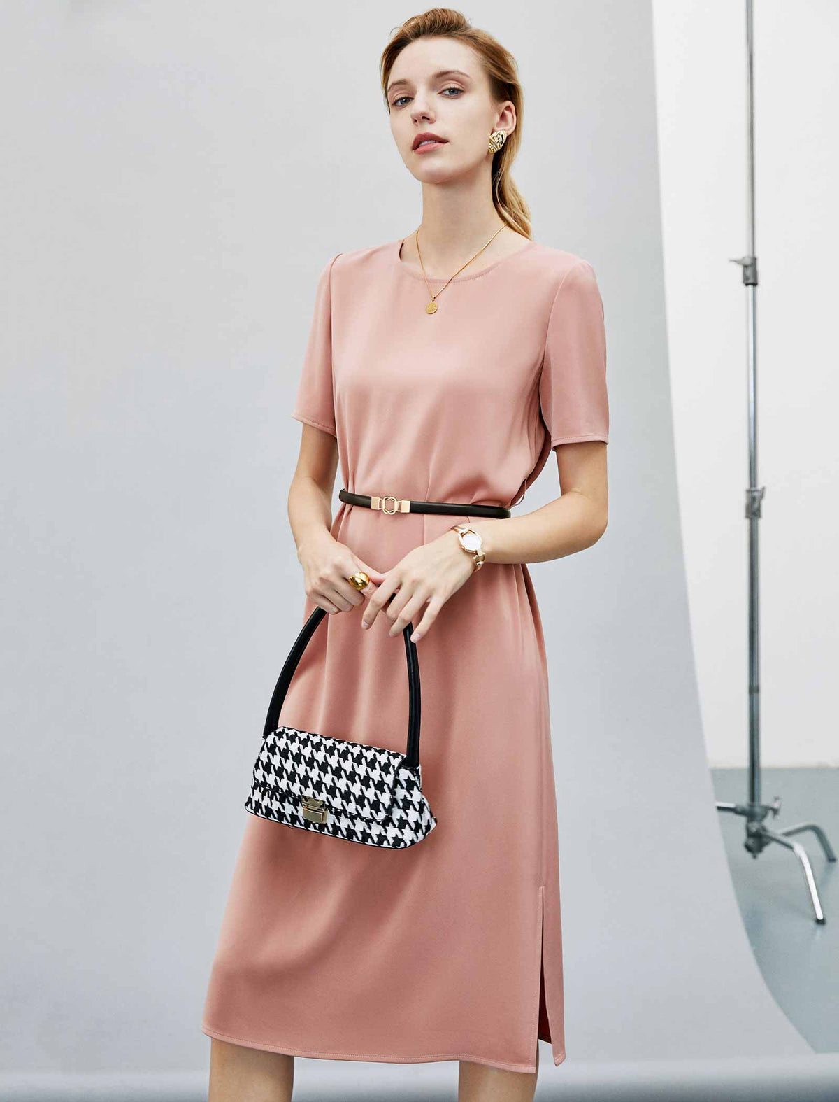 Round Neck Short Sleeve Waist-Cinched Dress